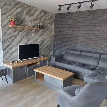 Feniks Apartment *