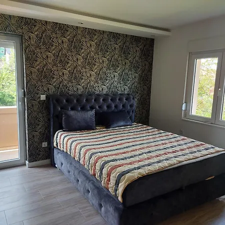 Apartment Feniks